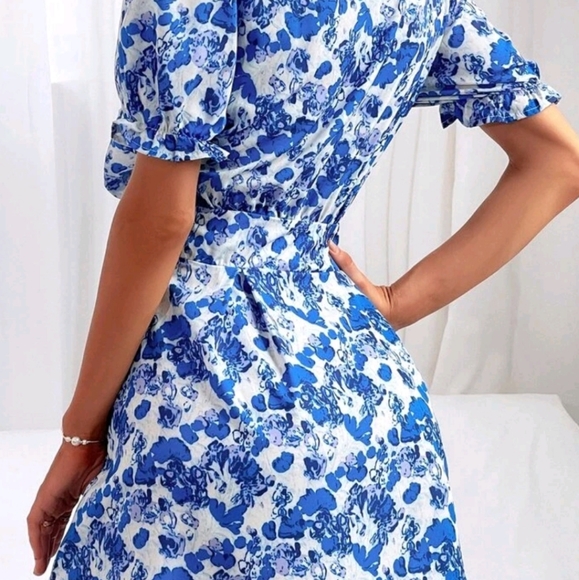 Print Tie-front A line dress - Picture 2 of 6